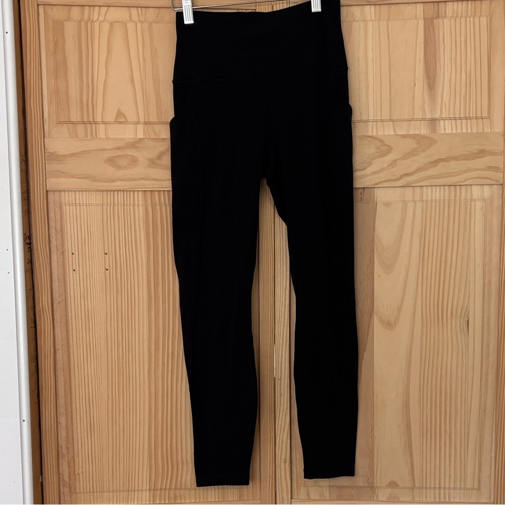 Black High-Waist Active Leggings - Picture 2 of 4